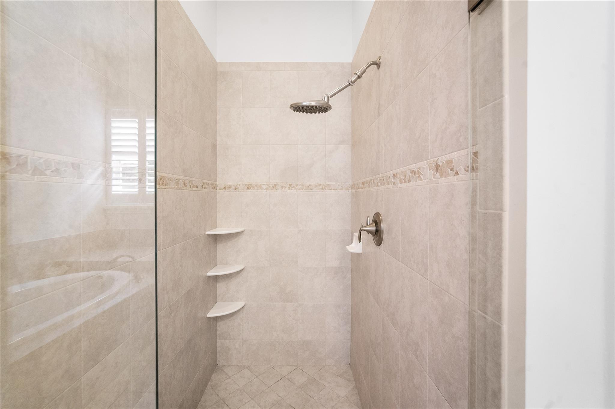 MiraLago - Residential