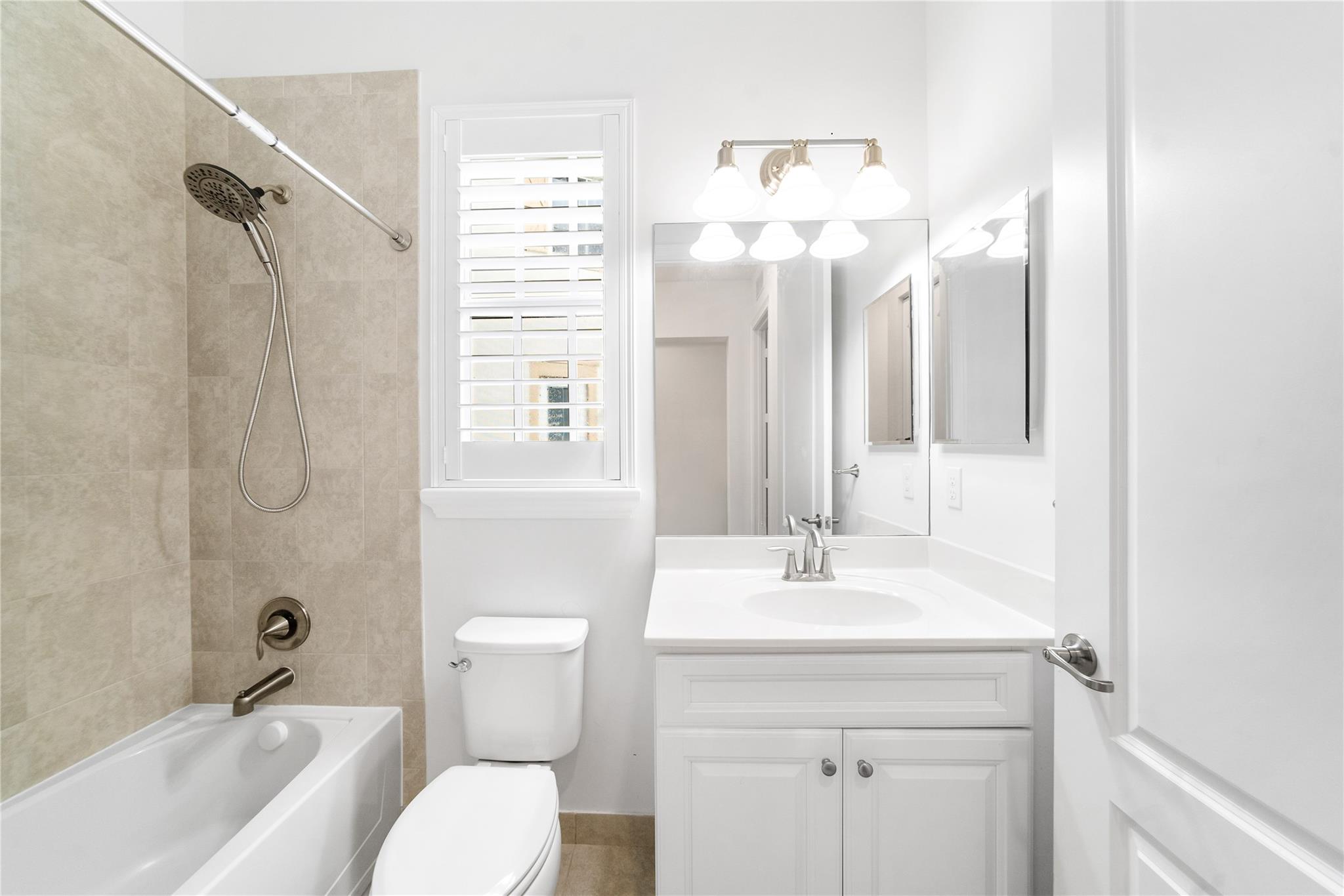 MiraLago - Residential