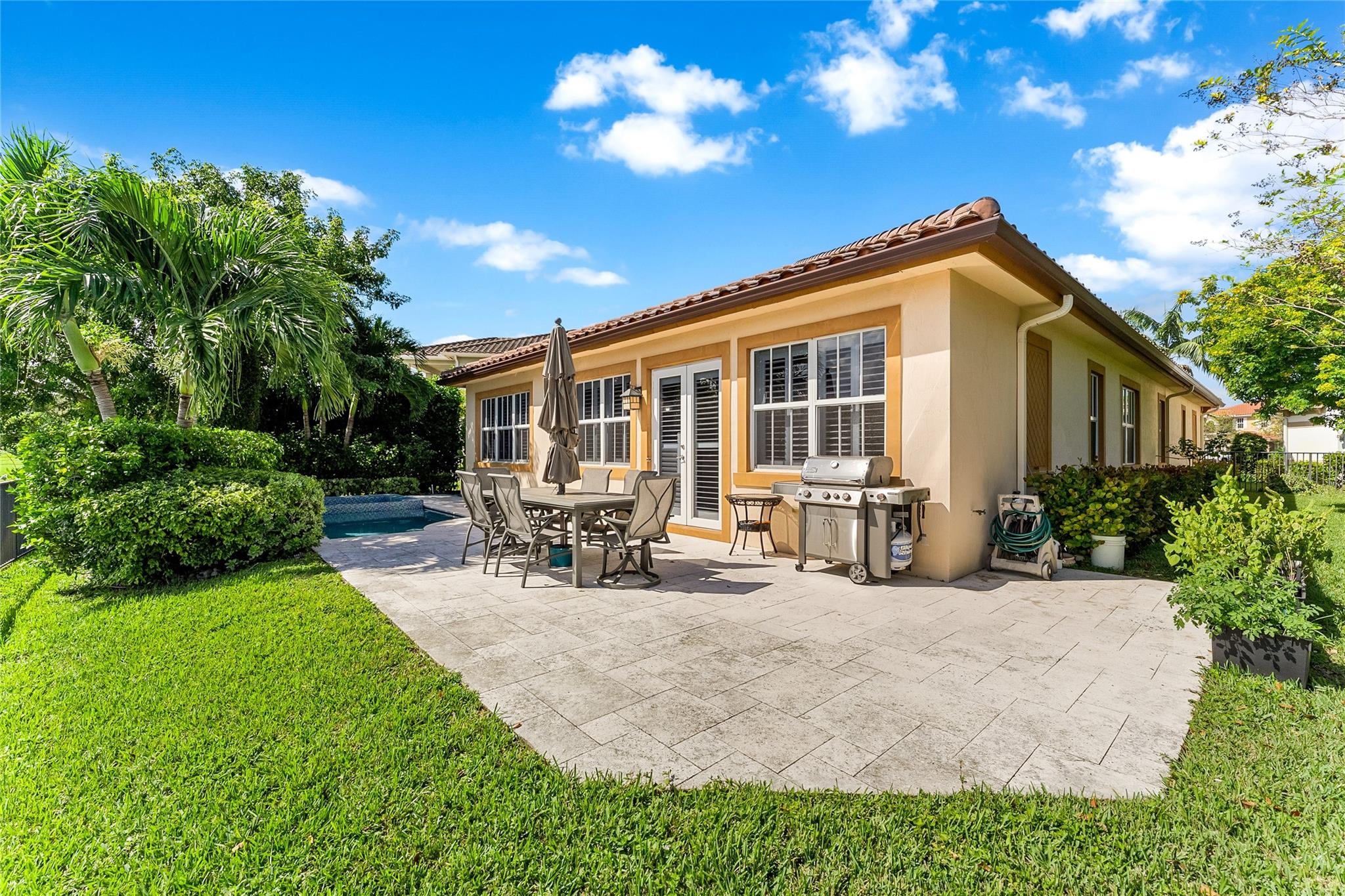 MiraLago - Residential