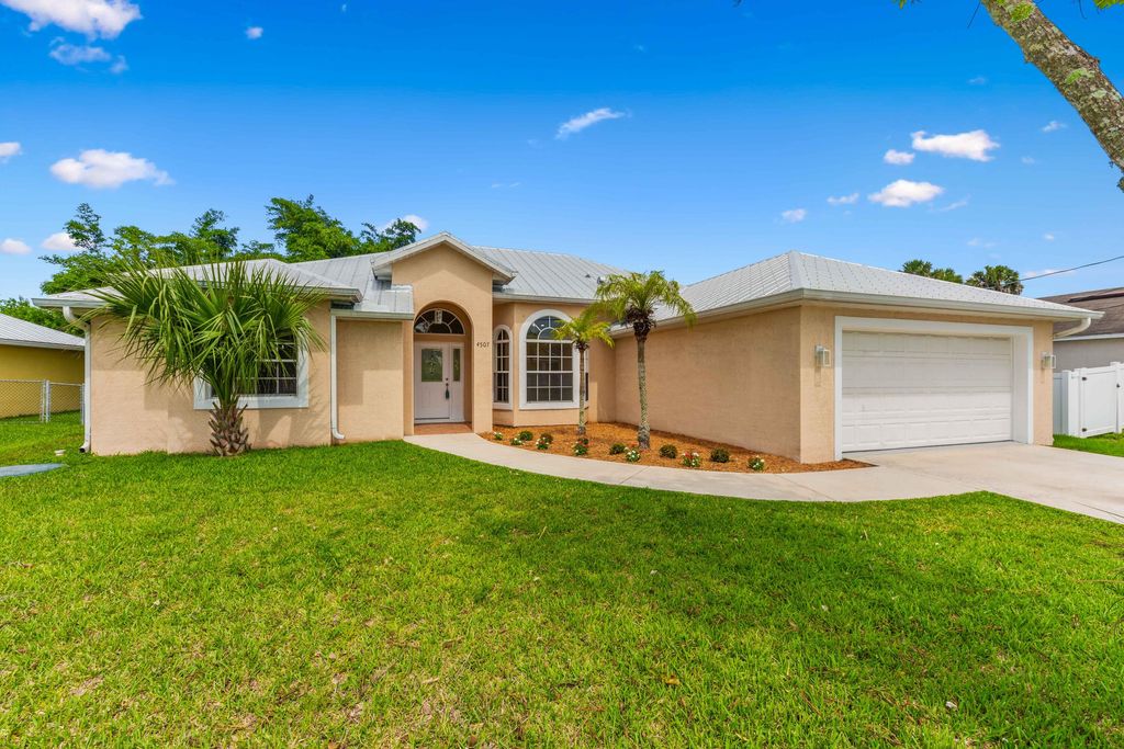 Photo of 4507 SW Wabash Street, Port Saint Lucie, FL 34953 (MLS # R10993247)