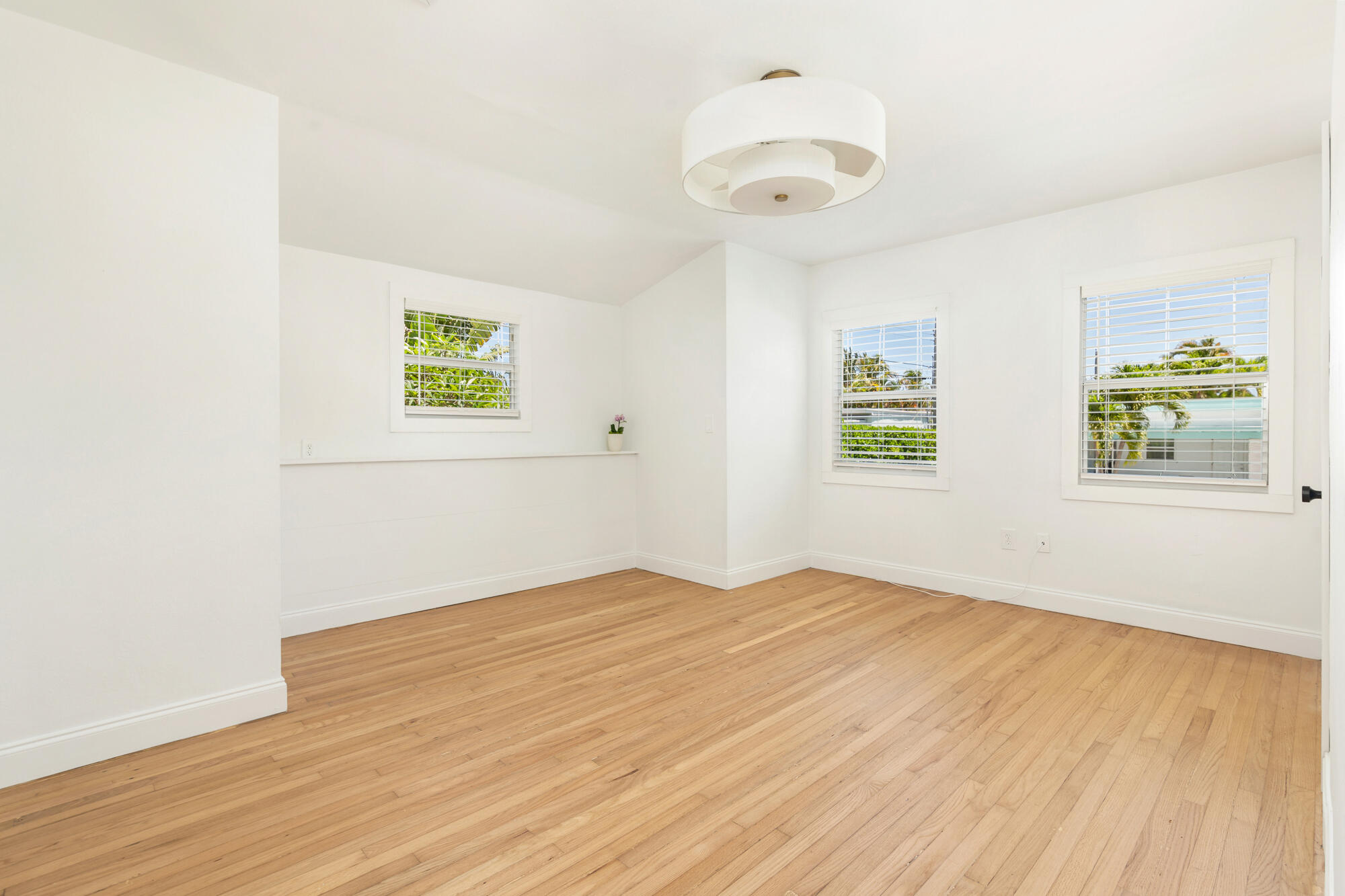 COLLEGE PARK ADD 1 - Residential Lease