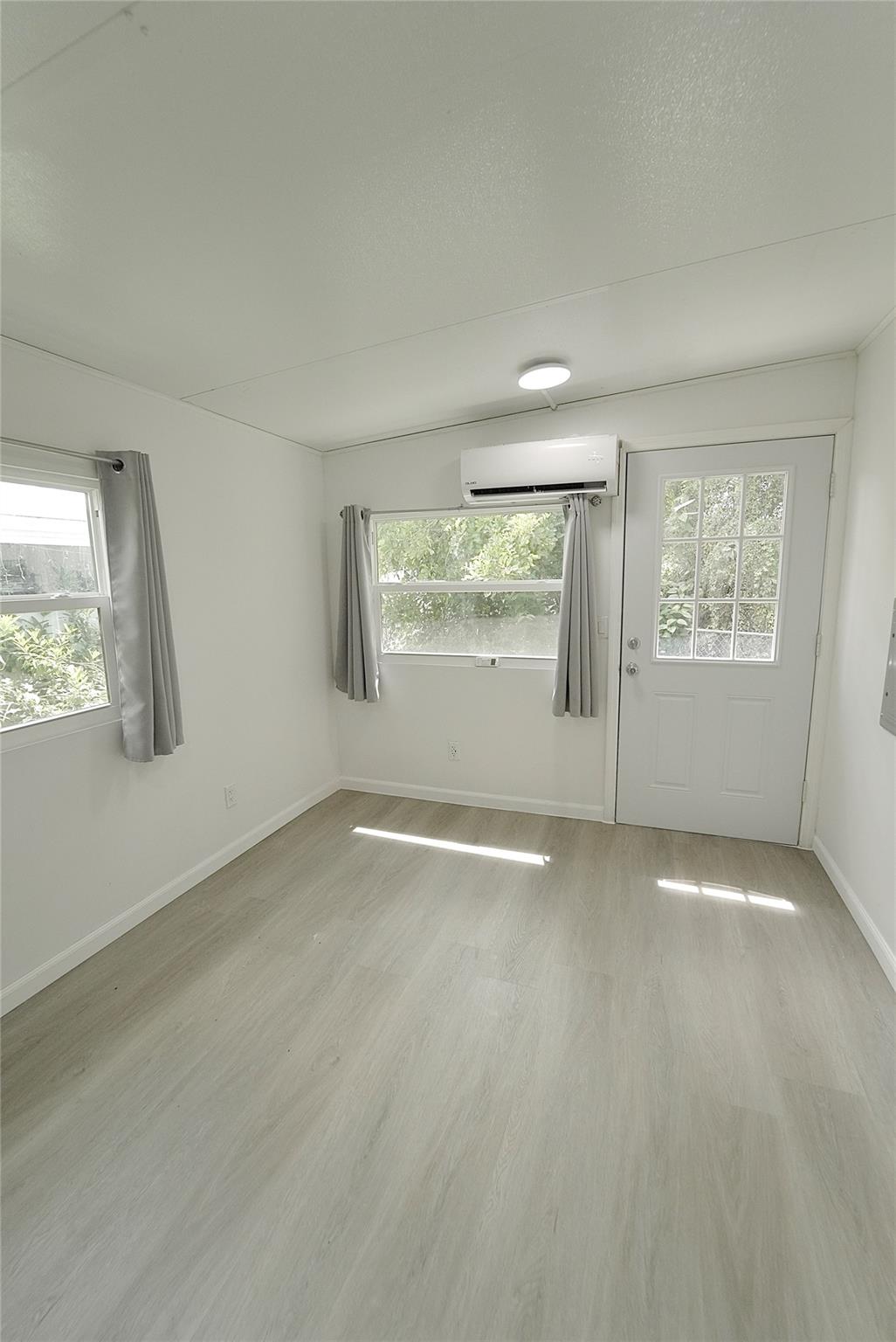Park City Sec Two 56-25 B - Residential