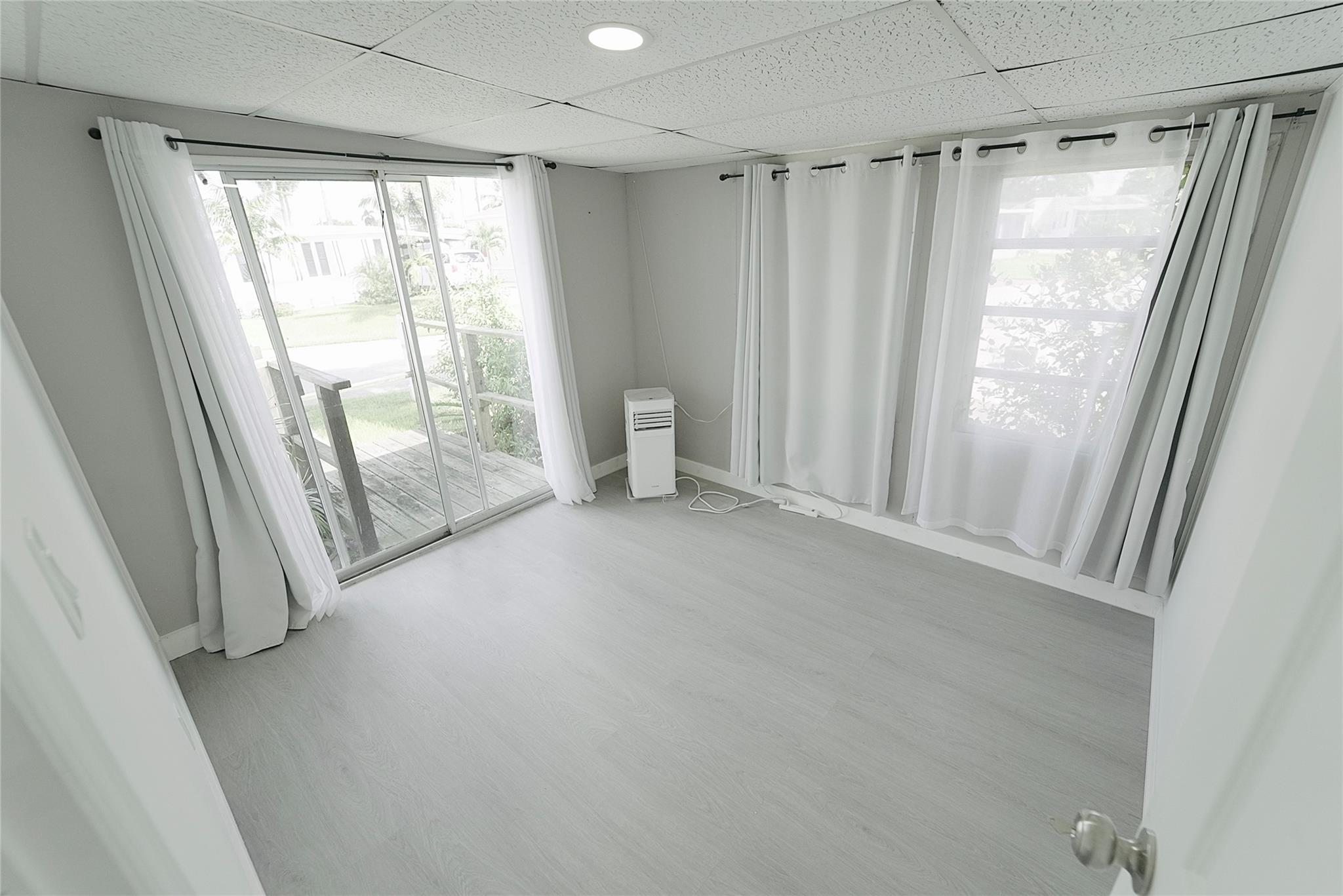 Park City Sec Two 56-25 B - Residential