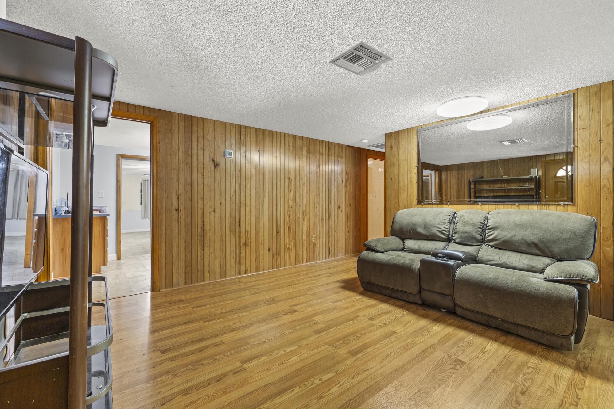 4838 Coconut Road