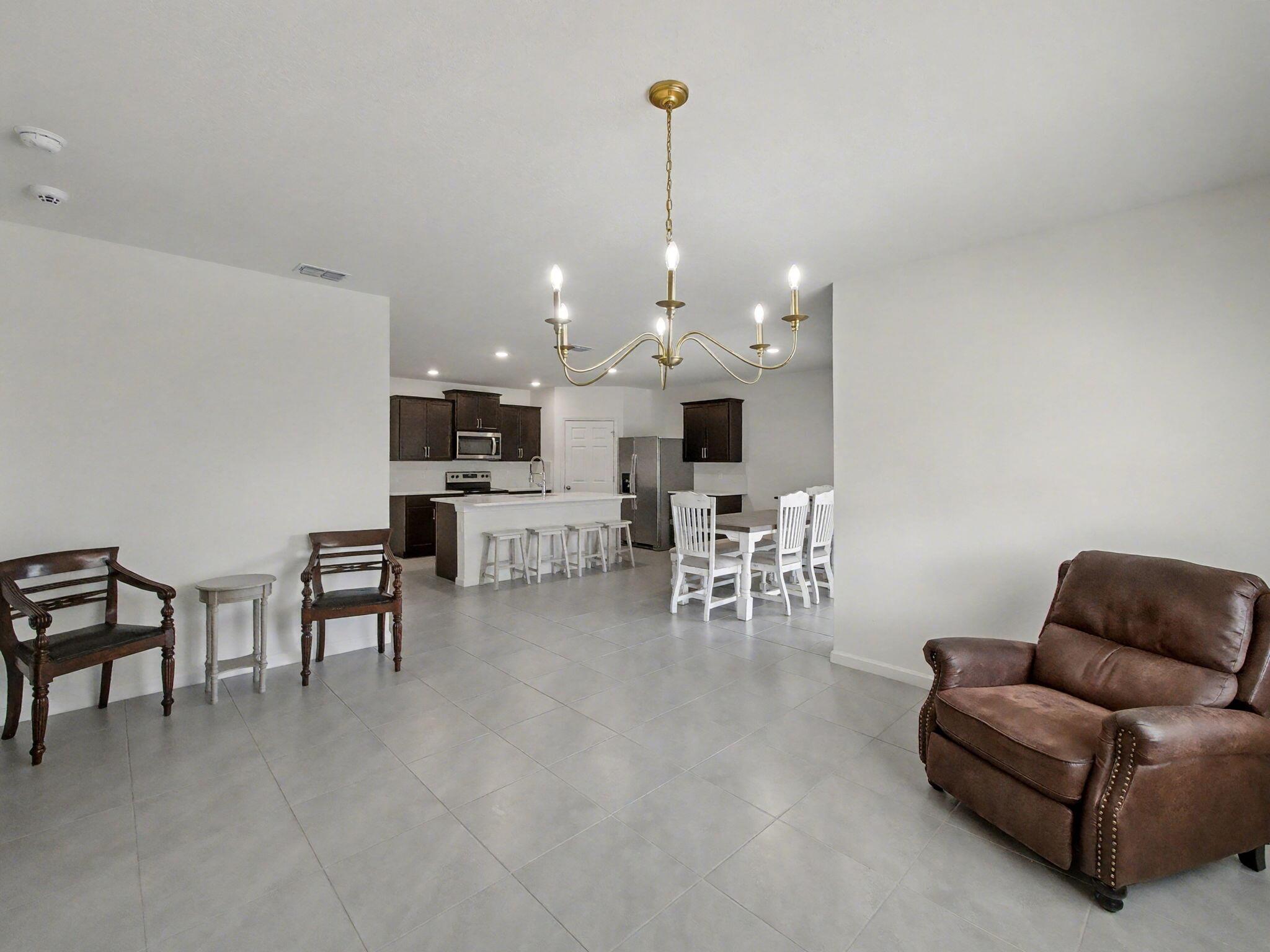 PORT ST LUCIE SECTION 33 - Residential