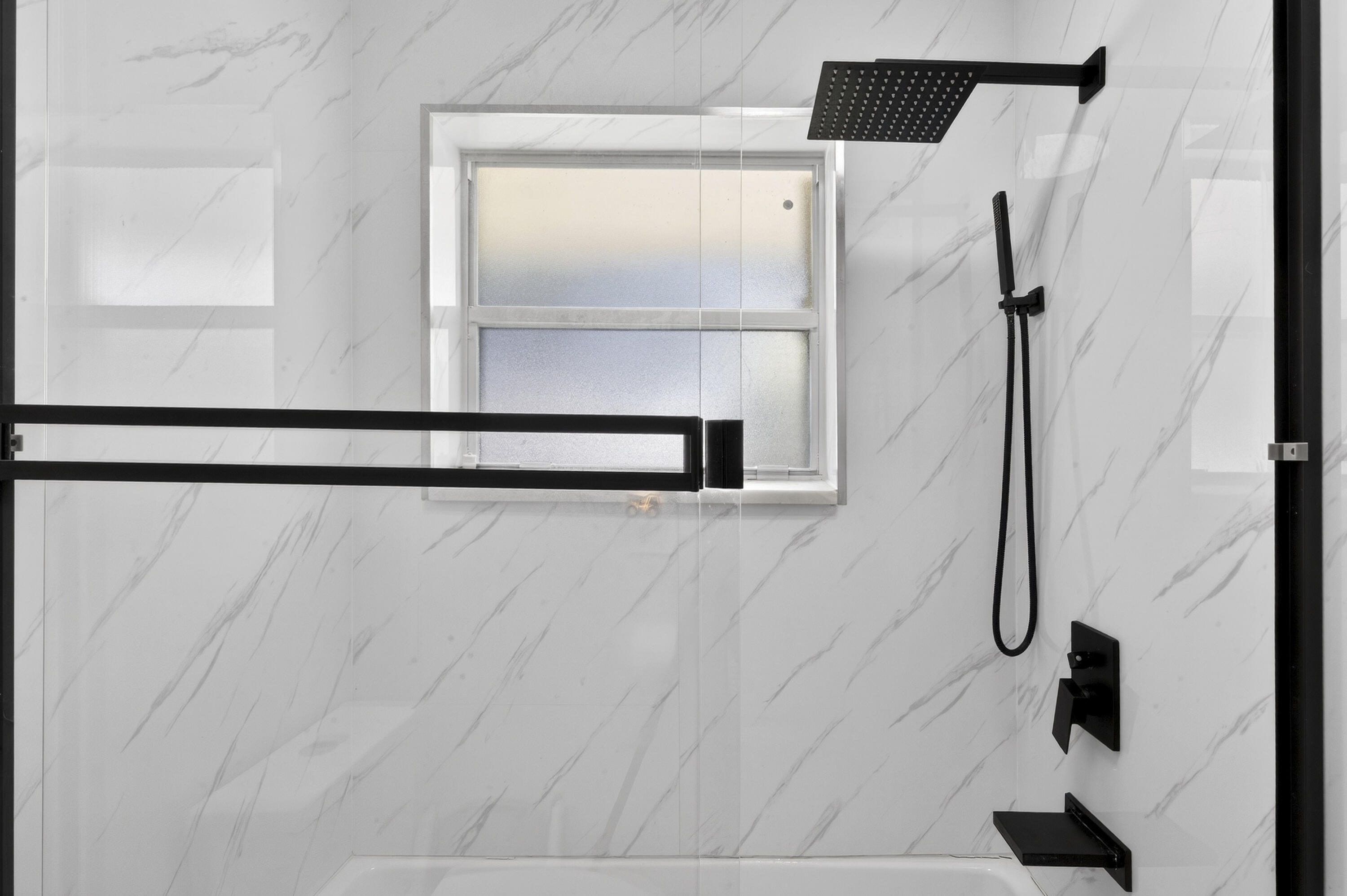 LIGHTHOUSE POINT FIRST SE - Residential