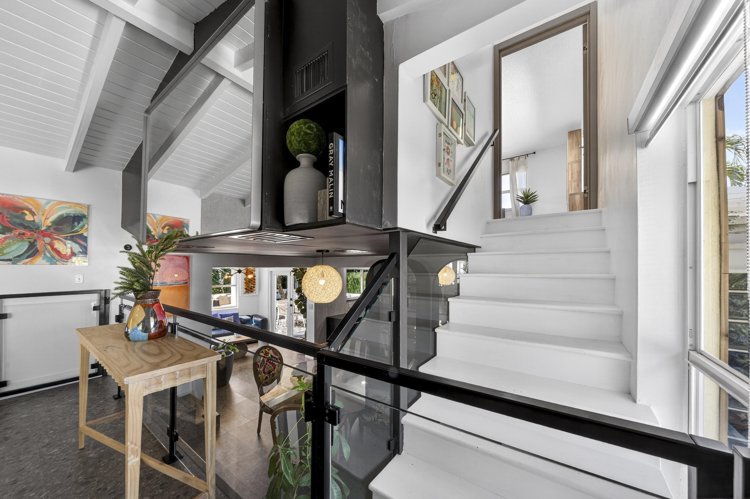 LIGHTHOUSE POINT FIRST SE - Residential