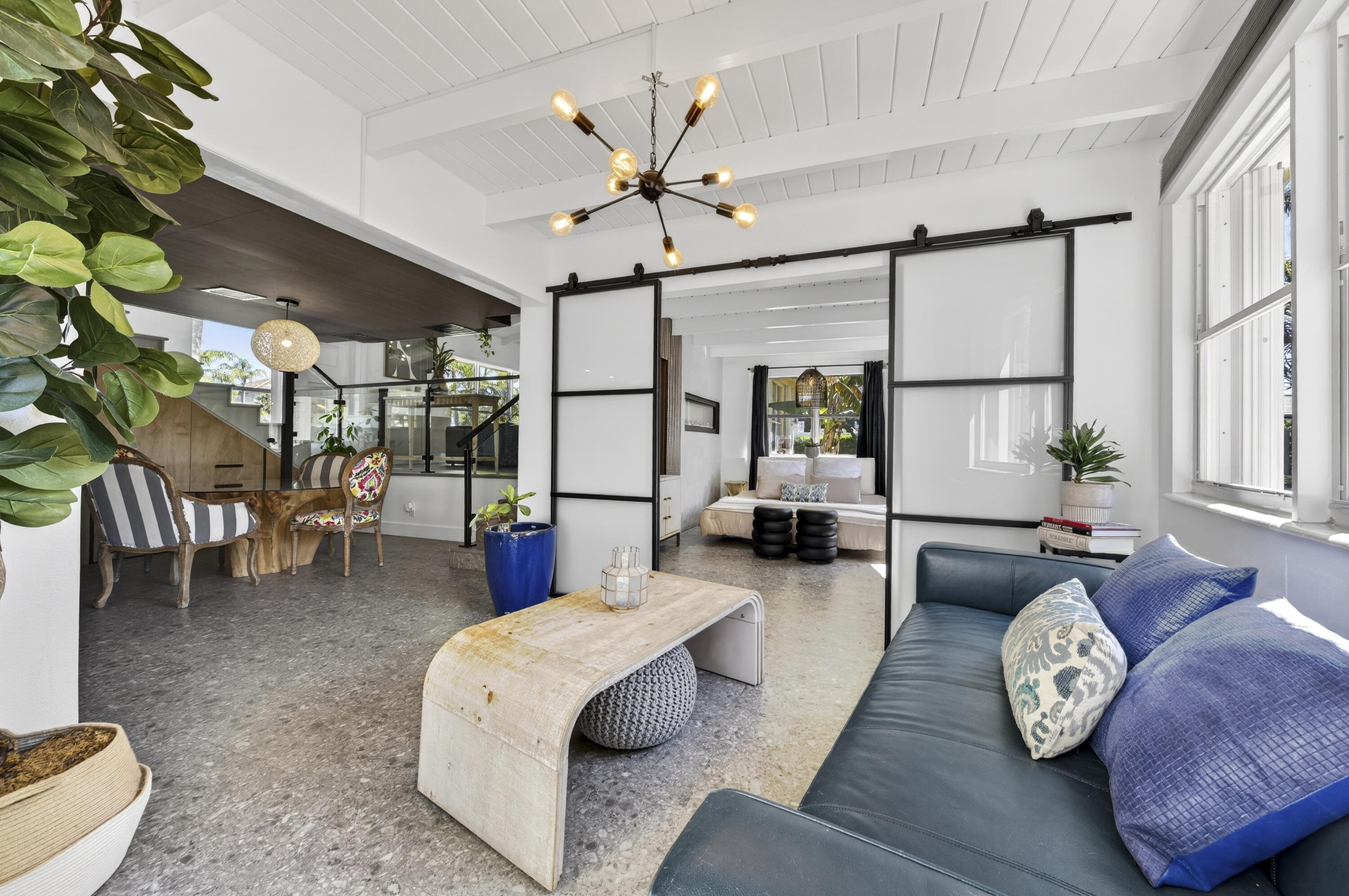 LIGHTHOUSE POINT FIRST SE - Residential