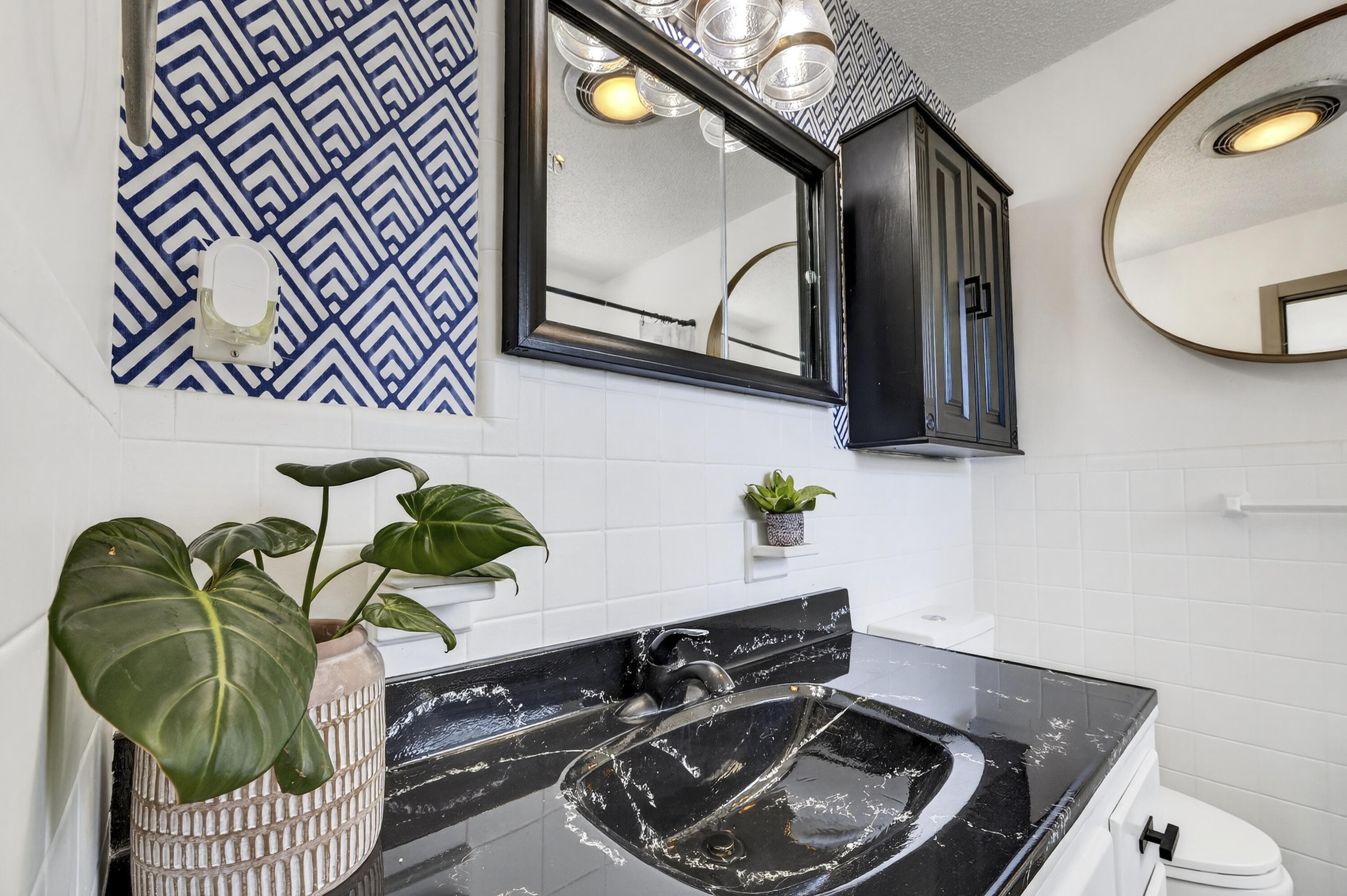 LIGHTHOUSE POINT FIRST SE - Residential