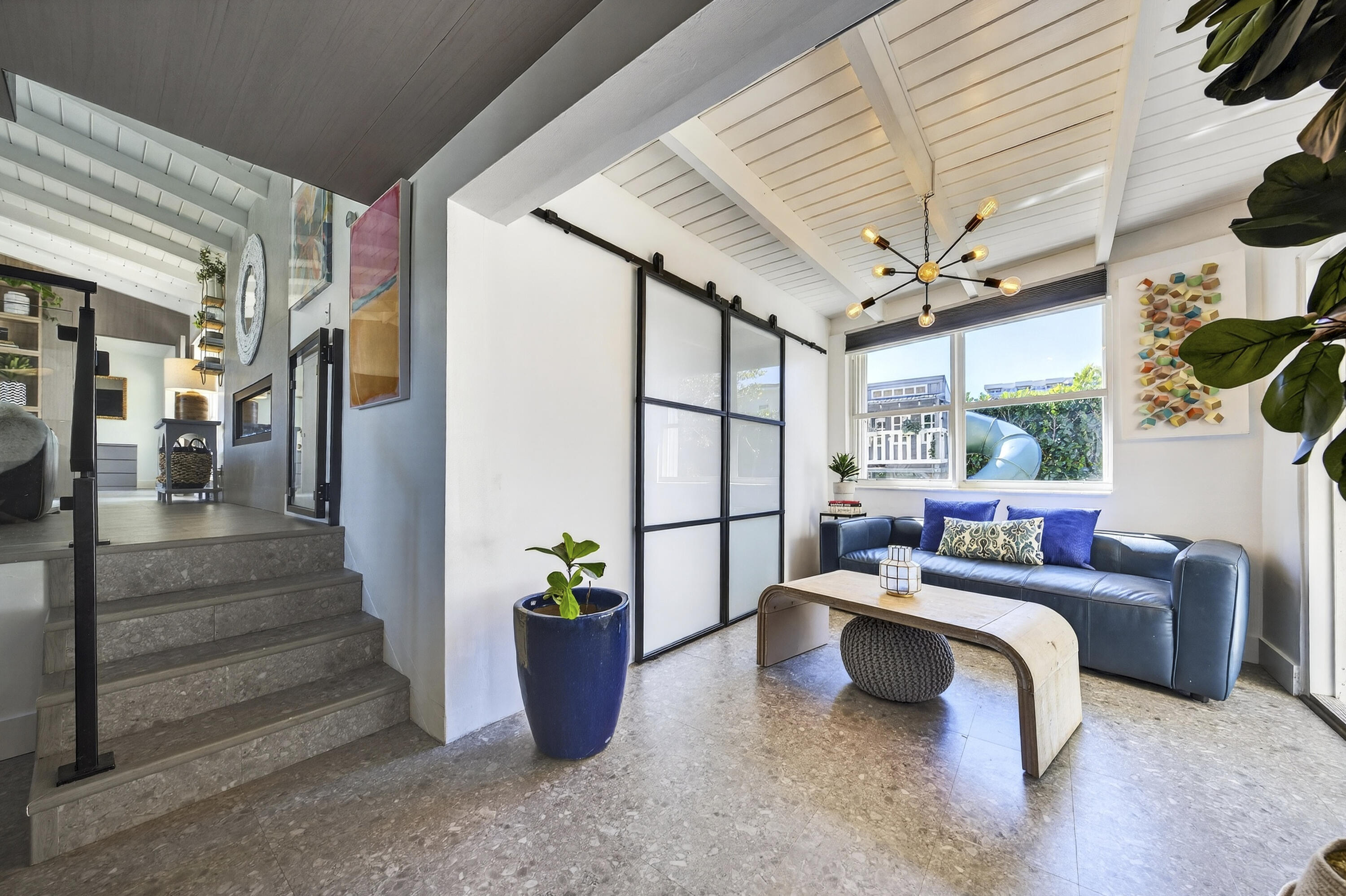 LIGHTHOUSE POINT FIRST SE - Residential