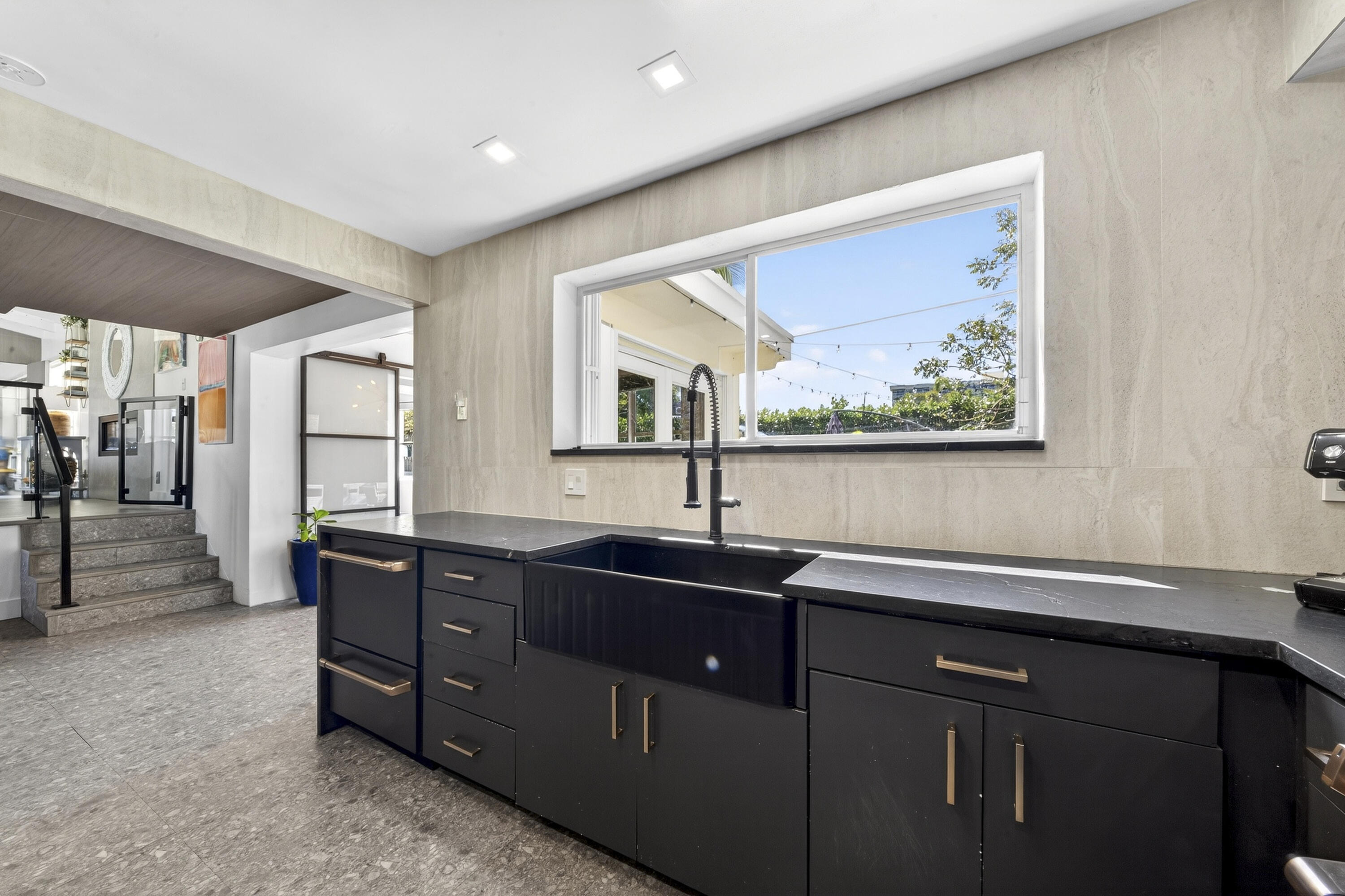 LIGHTHOUSE POINT FIRST SE - Residential