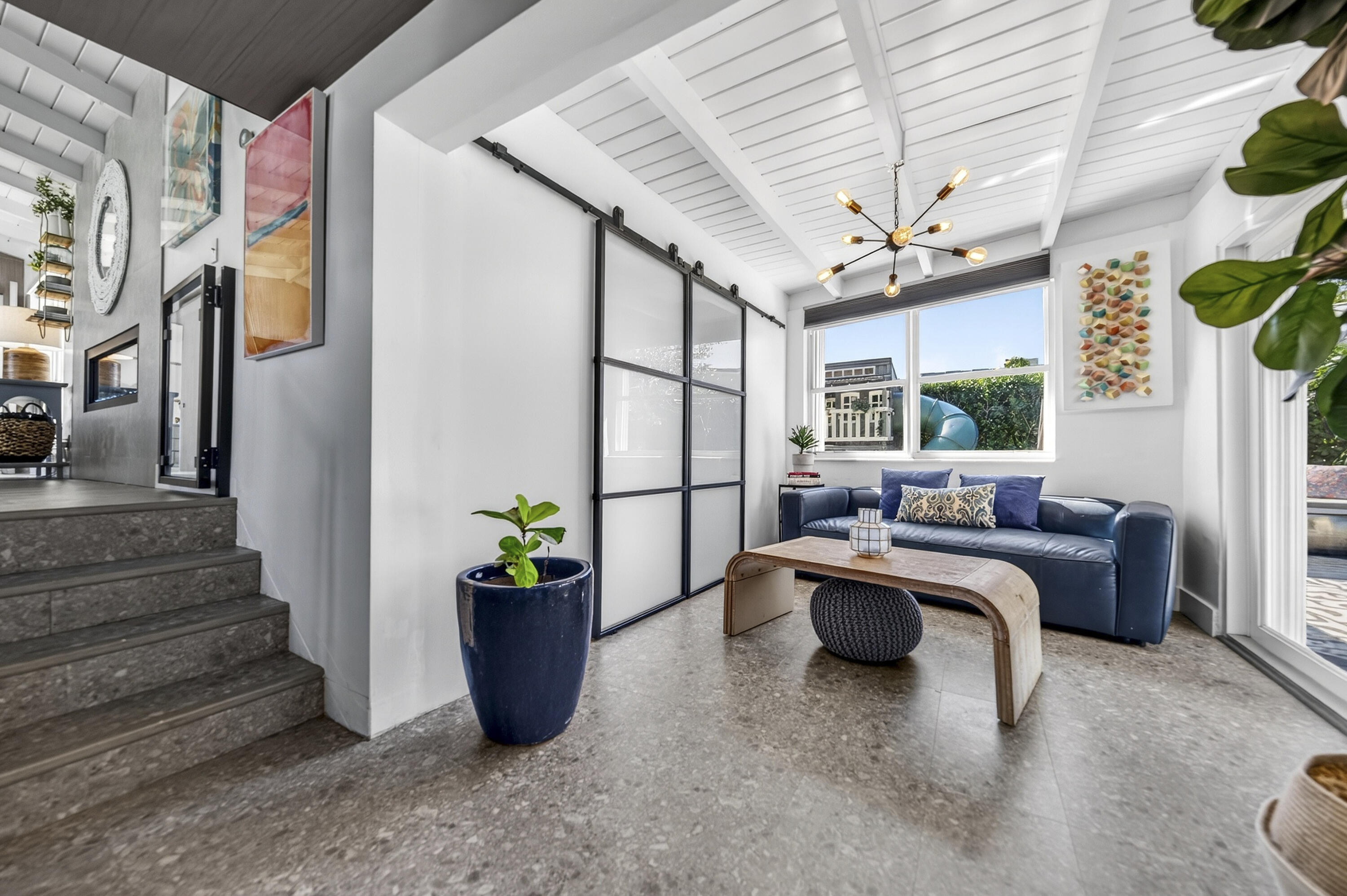 LIGHTHOUSE POINT FIRST SE - Residential