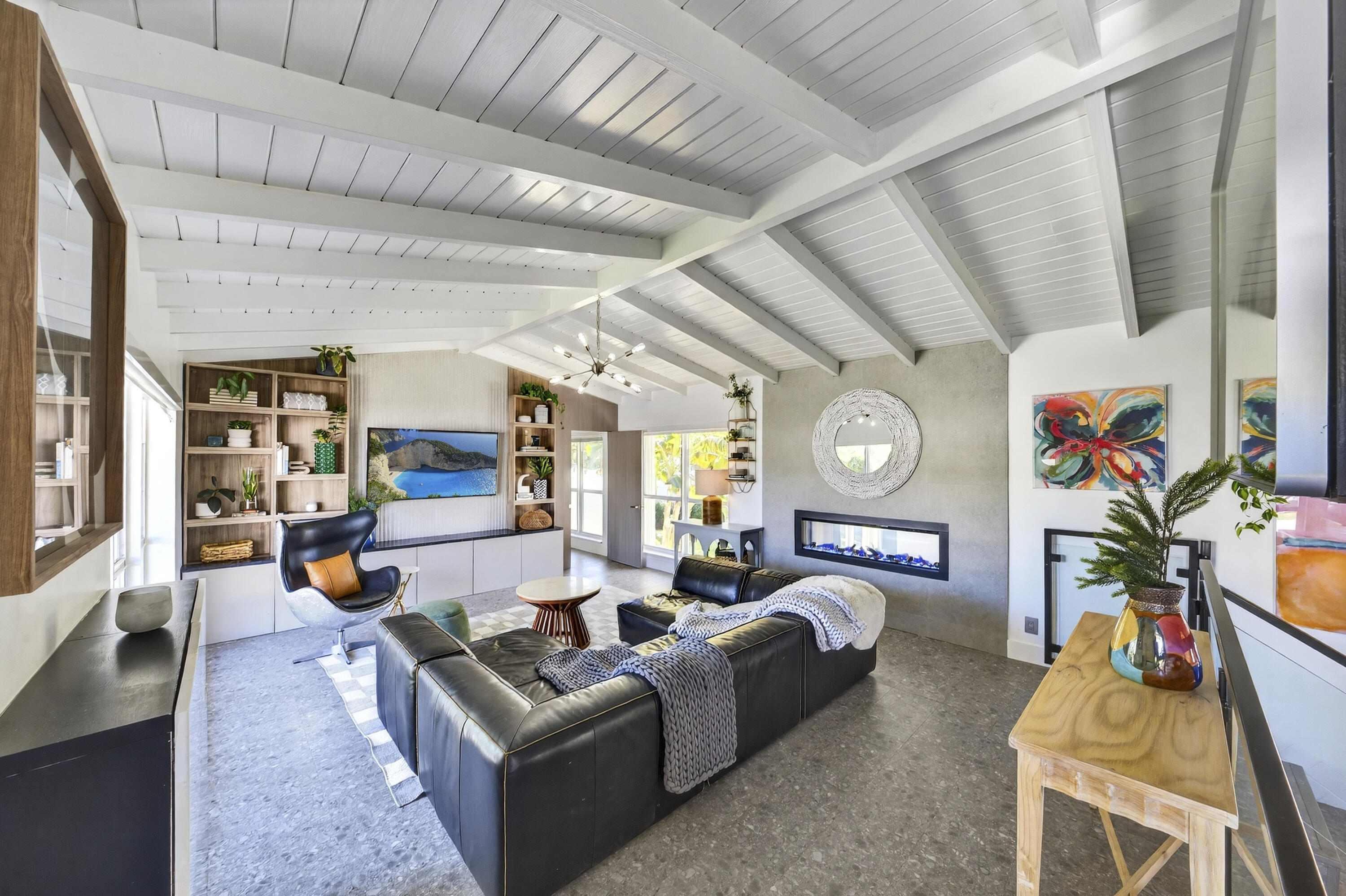 LIGHTHOUSE POINT FIRST SE - Residential