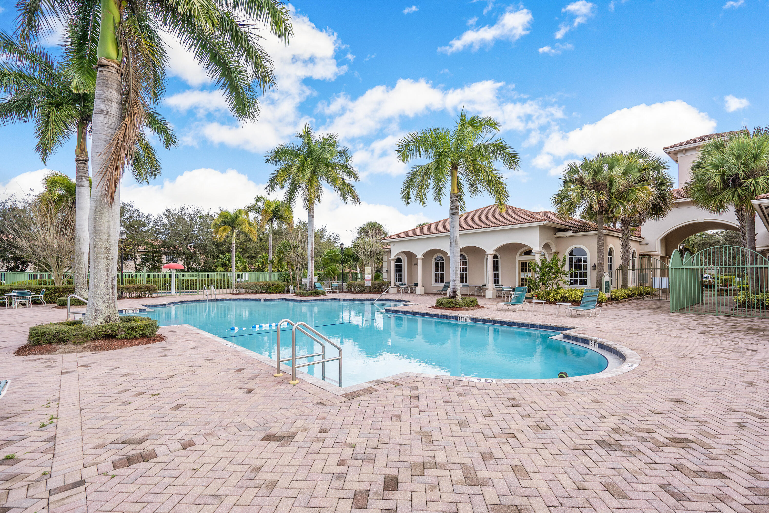 GREEN CAY VILLAGE - Residential Lease