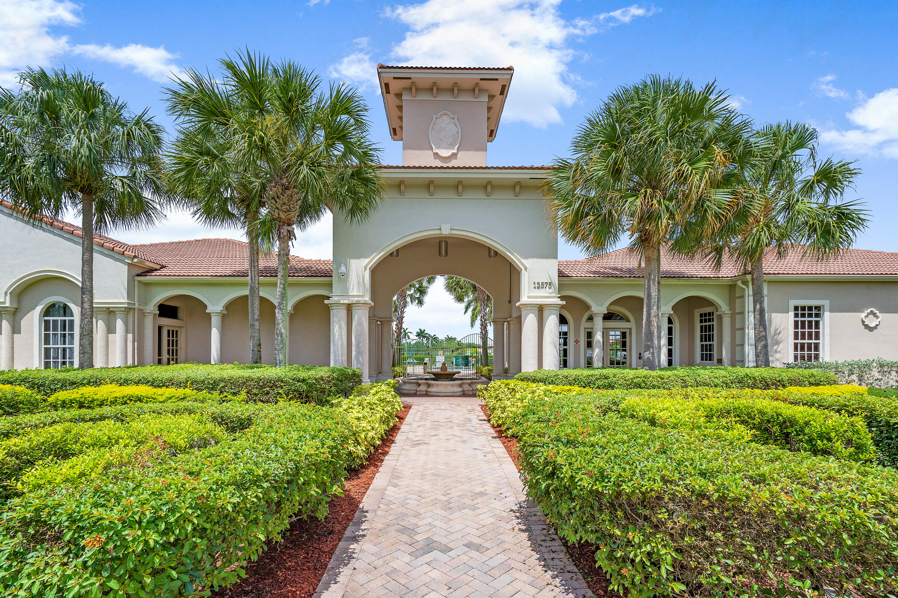 GREEN CAY VILLAGE - Residential Lease