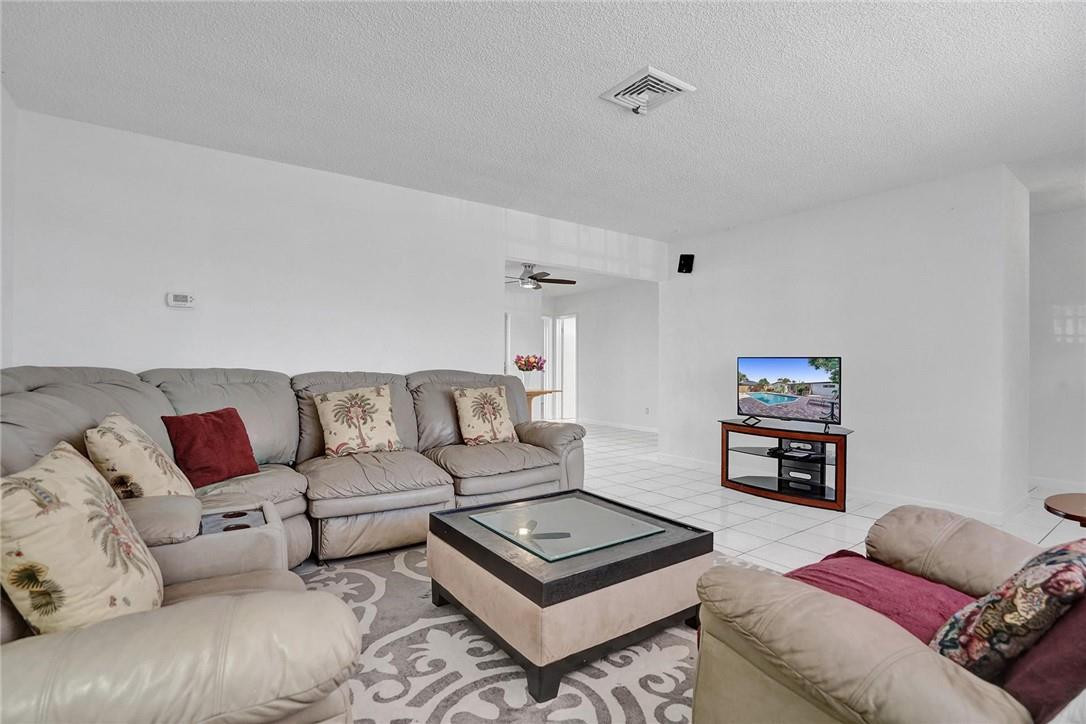 Hollywood Hills Amd 6-31 - Residential