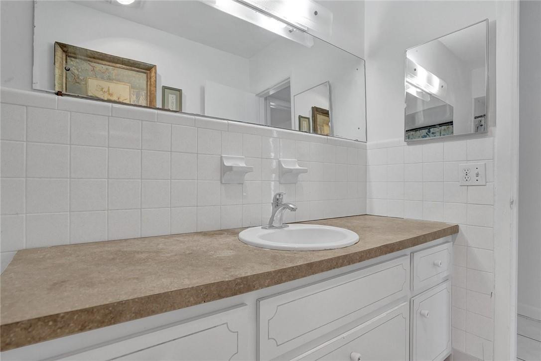 Hollywood Hills Amd 6-31 - Residential