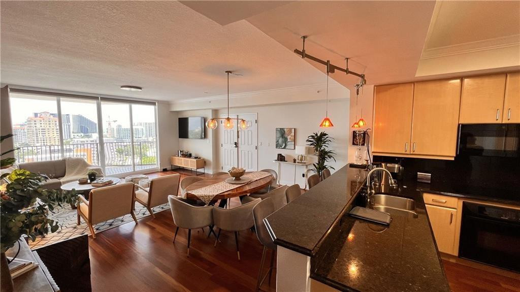 JACKSON TOWER LAS OLAS CONDO - Residential