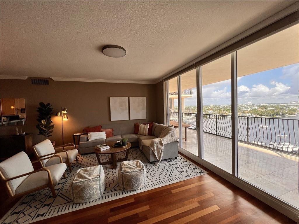 JACKSON TOWER LAS OLAS CONDO - Residential