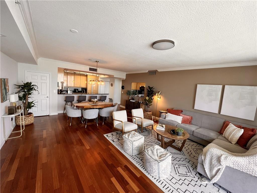 JACKSON TOWER LAS OLAS CONDO - Residential