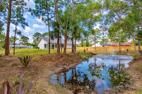 A home in Loxahatchee