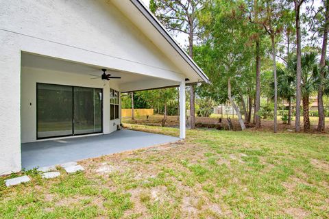 A home in Loxahatchee