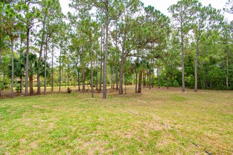 A home in Loxahatchee