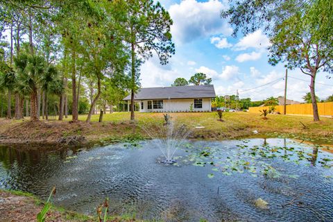 A home in Loxahatchee