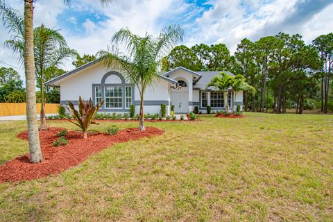 A home in Loxahatchee