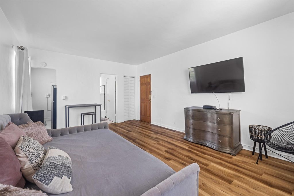 Photo of 172 N County Road #4, Palm Beach, FL 33480 (MLS # R11093973)