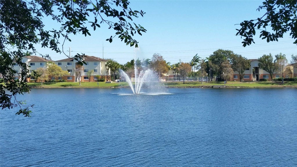 Photo of 3650 N 56th Avenue #504, Hollywood, FL 33021 (MLS # B26044115)