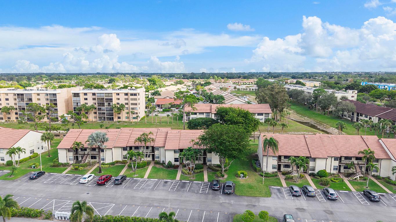LUCERNE POINTE ONE,TWO,THREE FOUR,SEVEN,EIGHT,NINE - Residential