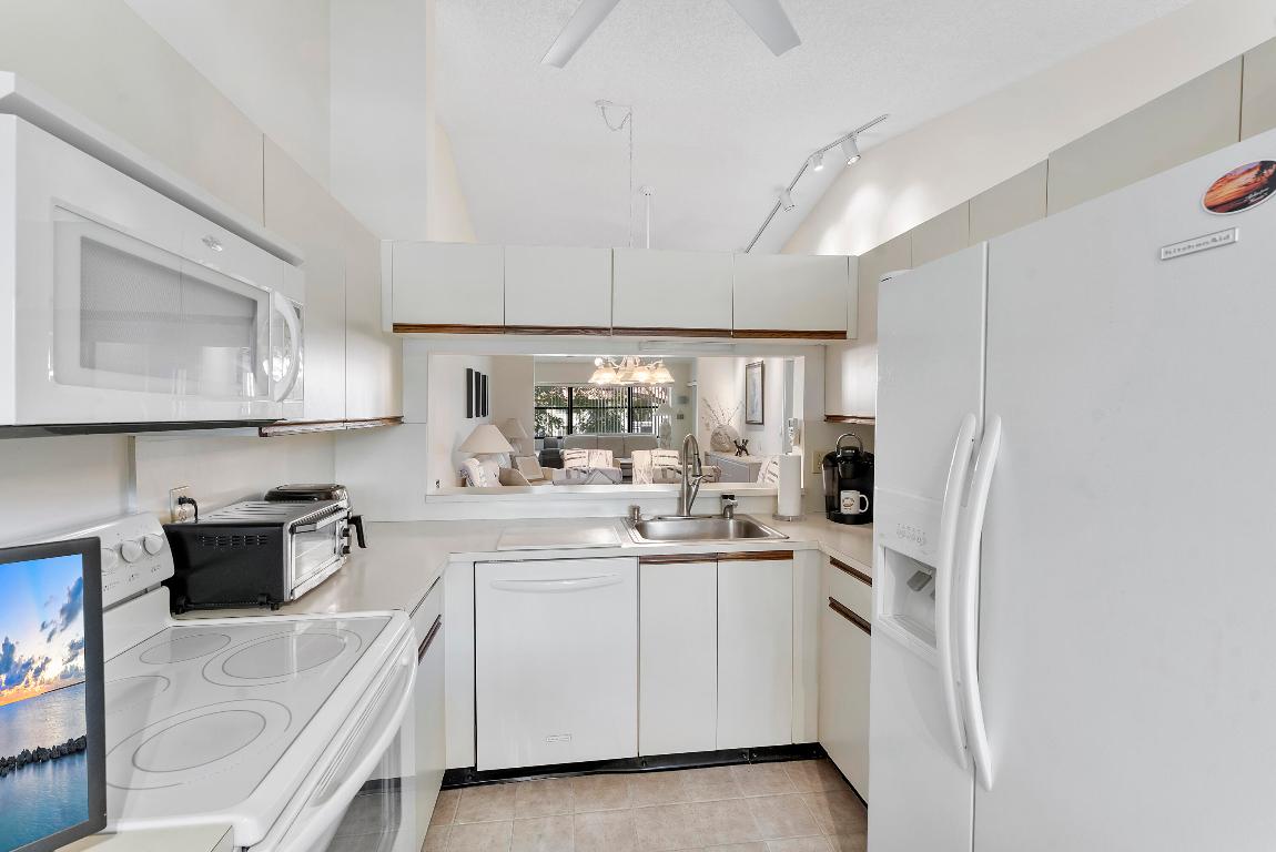 LUCERNE POINTE ONE,TWO,THREE FOUR,SEVEN,EIGHT,NINE - Residential