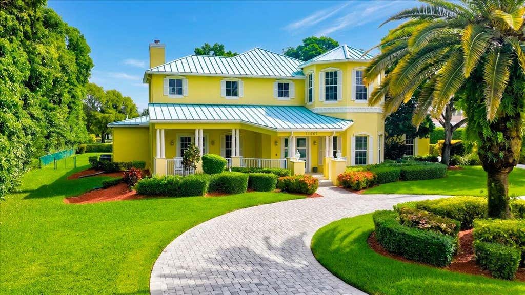Photo of 11651 SW 3rd Street, Plantation, FL 33325 (MLS # B26051154)