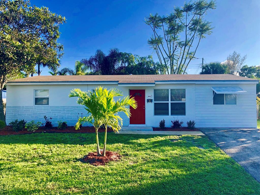 PALM BEACH SQUARE UNIT 4 - Residential