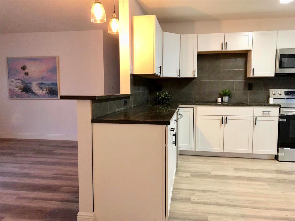 PALM BEACH SQUARE UNIT 4 - Residential