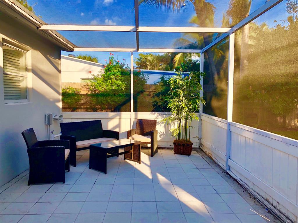 PALM BEACH SQUARE UNIT 4 - Residential