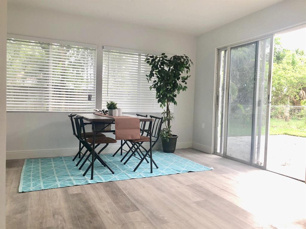 PALM BEACH SQUARE UNIT 4 - Residential