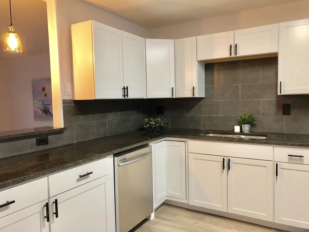 PALM BEACH SQUARE UNIT 4 - Residential