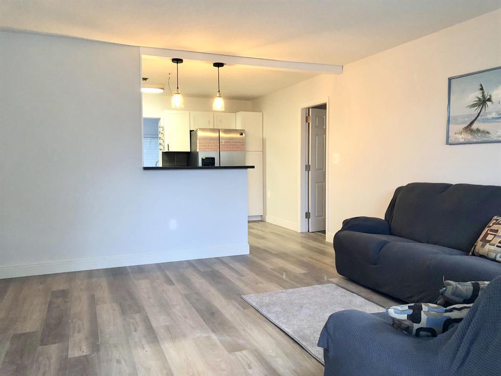 PALM BEACH SQUARE UNIT 4 - Residential