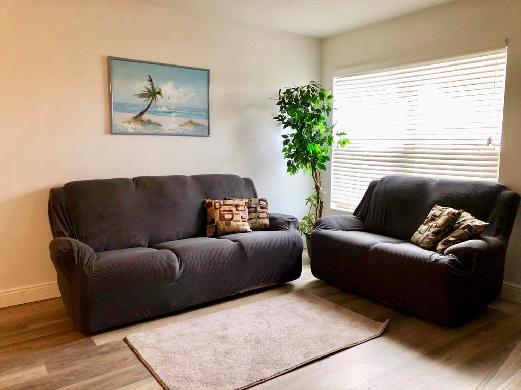 PALM BEACH SQUARE UNIT 4 - Residential