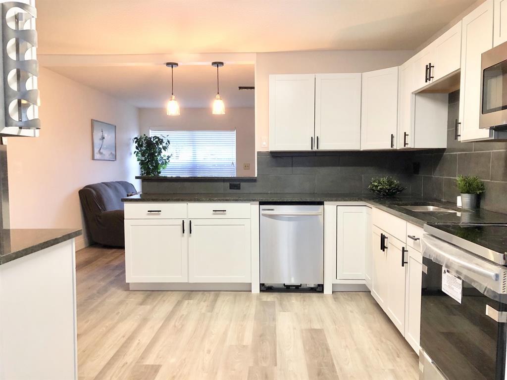 PALM BEACH SQUARE UNIT 4 - Residential