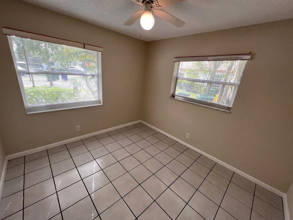 FOREST HILLS SOUTH - Residential Lease