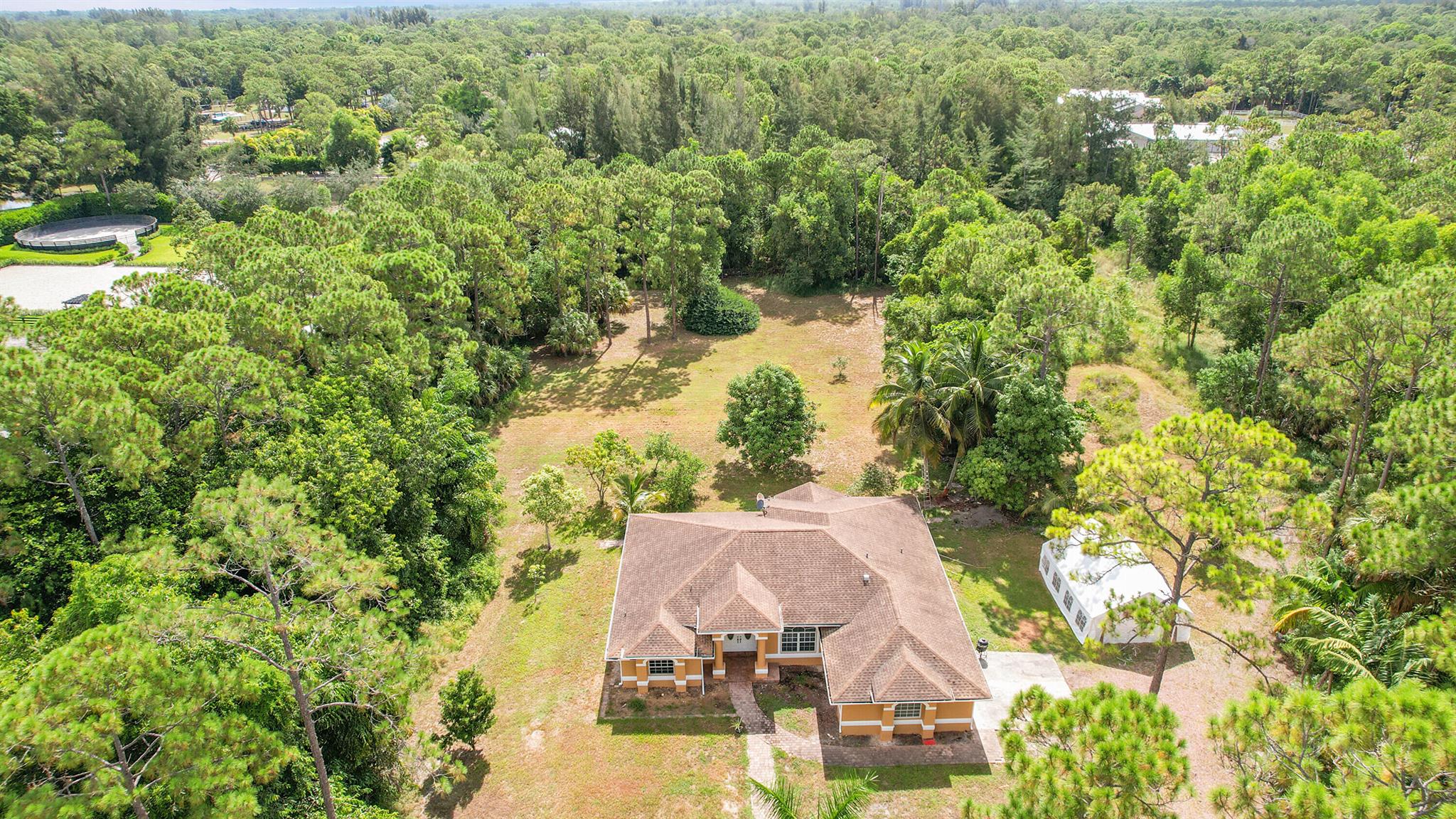 2376 Fawn Drive