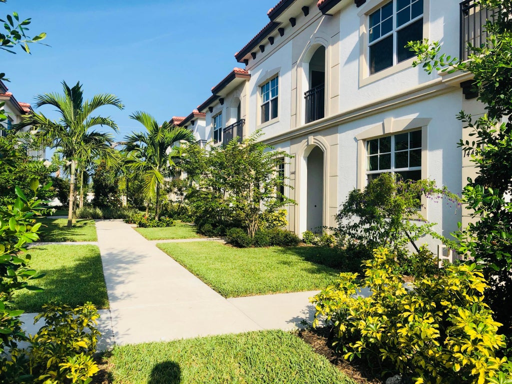 Photo of 14404 EMERALD PLACE Way #14404, Delray Beach, FL 33484 (MLS # B26069313)