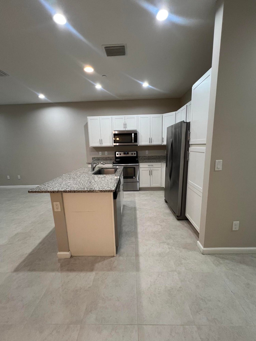 Photo of 14404 EMERALD PLACE Way #14404, Delray Beach, FL 33484 (MLS # B26069313)