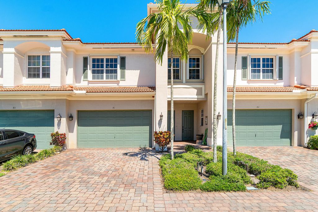 Photo of 81 Nottingham Place, Boynton Beach, FL 33426 (MLS # B26032799)