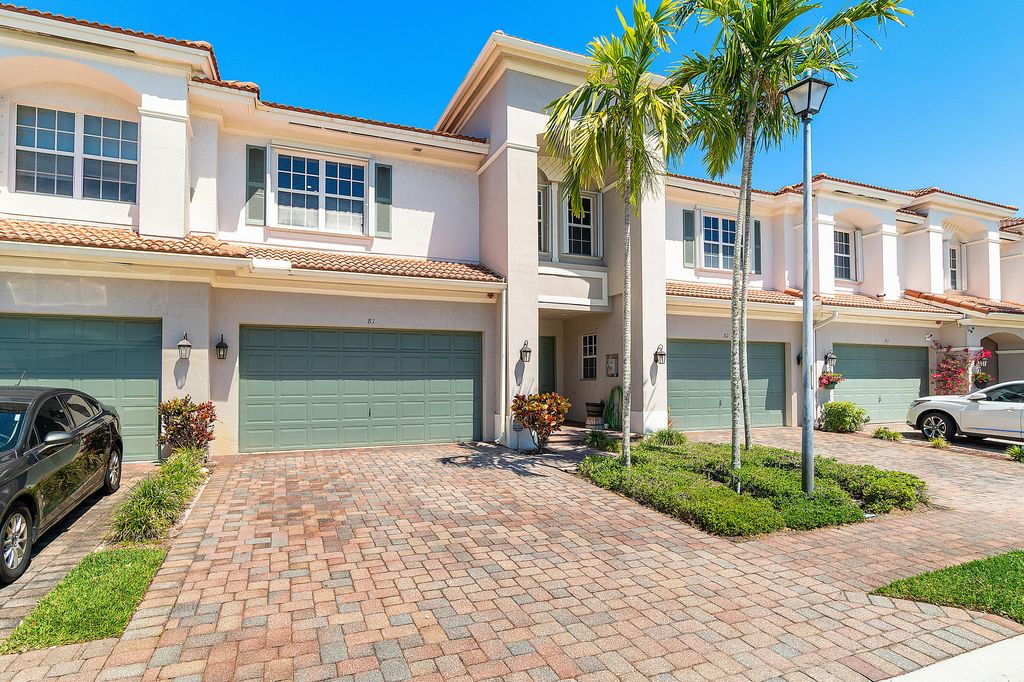 Photo of 81 Nottingham Place, Boynton Beach, FL 33426 (MLS # B26032799)