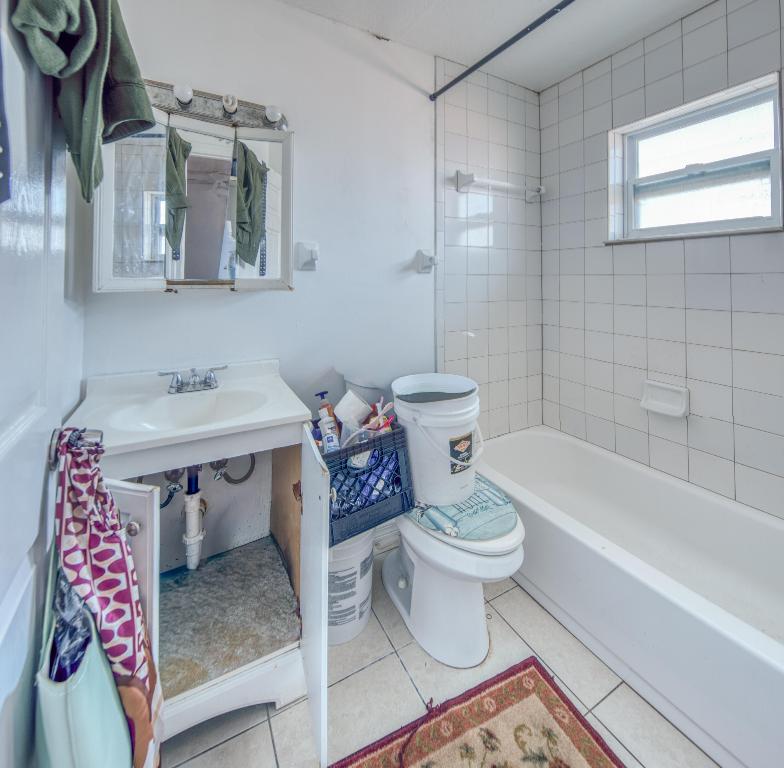 SOUTHEND APTS CONDO - Residential