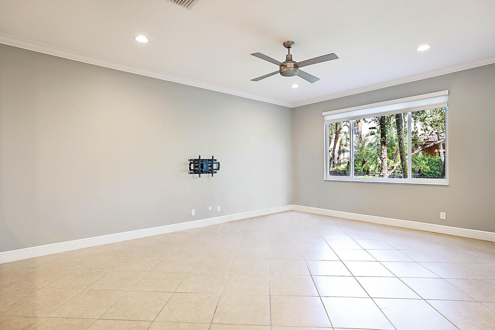 OAKTON PRESERVE - Residential